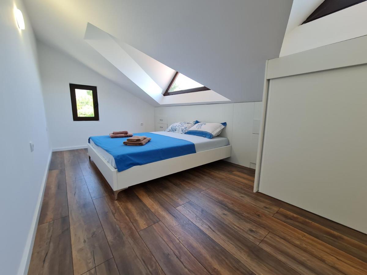 Ferienwohnung Luxury Penthouse With Panoramic View Ulcinj Exterior foto