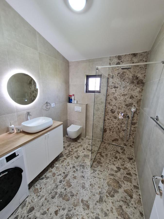 Ferienwohnung Luxury Penthouse With Panoramic View Ulcinj Exterior foto